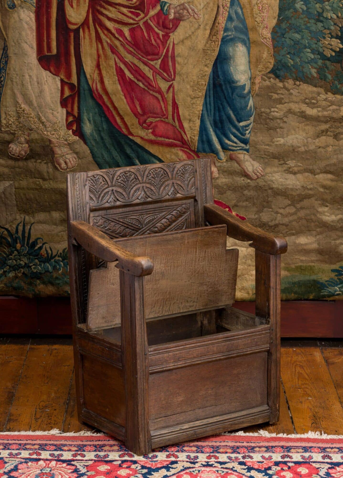 Elizabeth I oak box chair