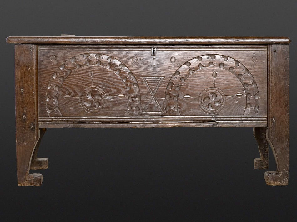 Welsh oak clamp-front chest