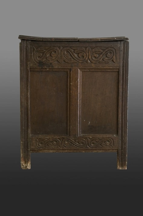 Elizabeth I joined oak chest