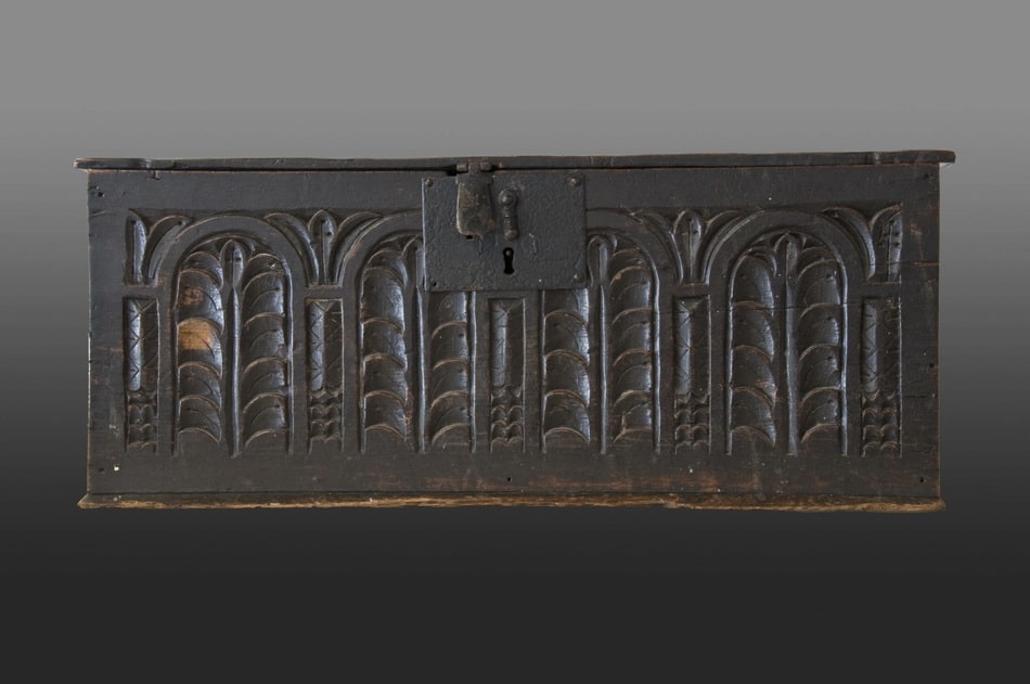 Elizabeth I oak box