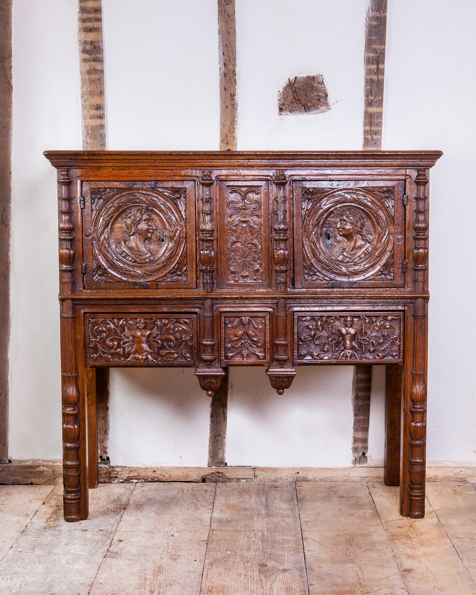 Renaissance carved oak buffet