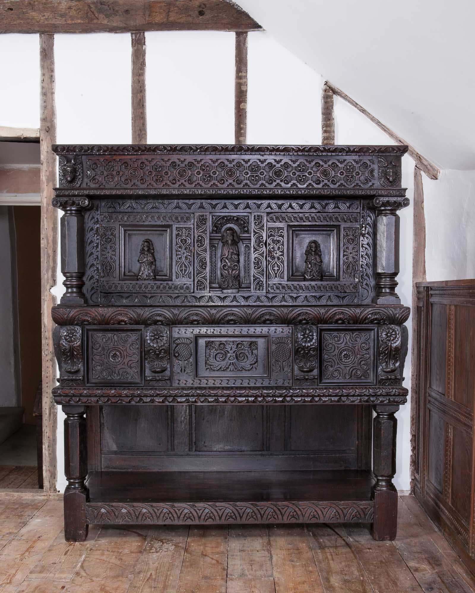 Elizabeth I Exeter joined oak buffet