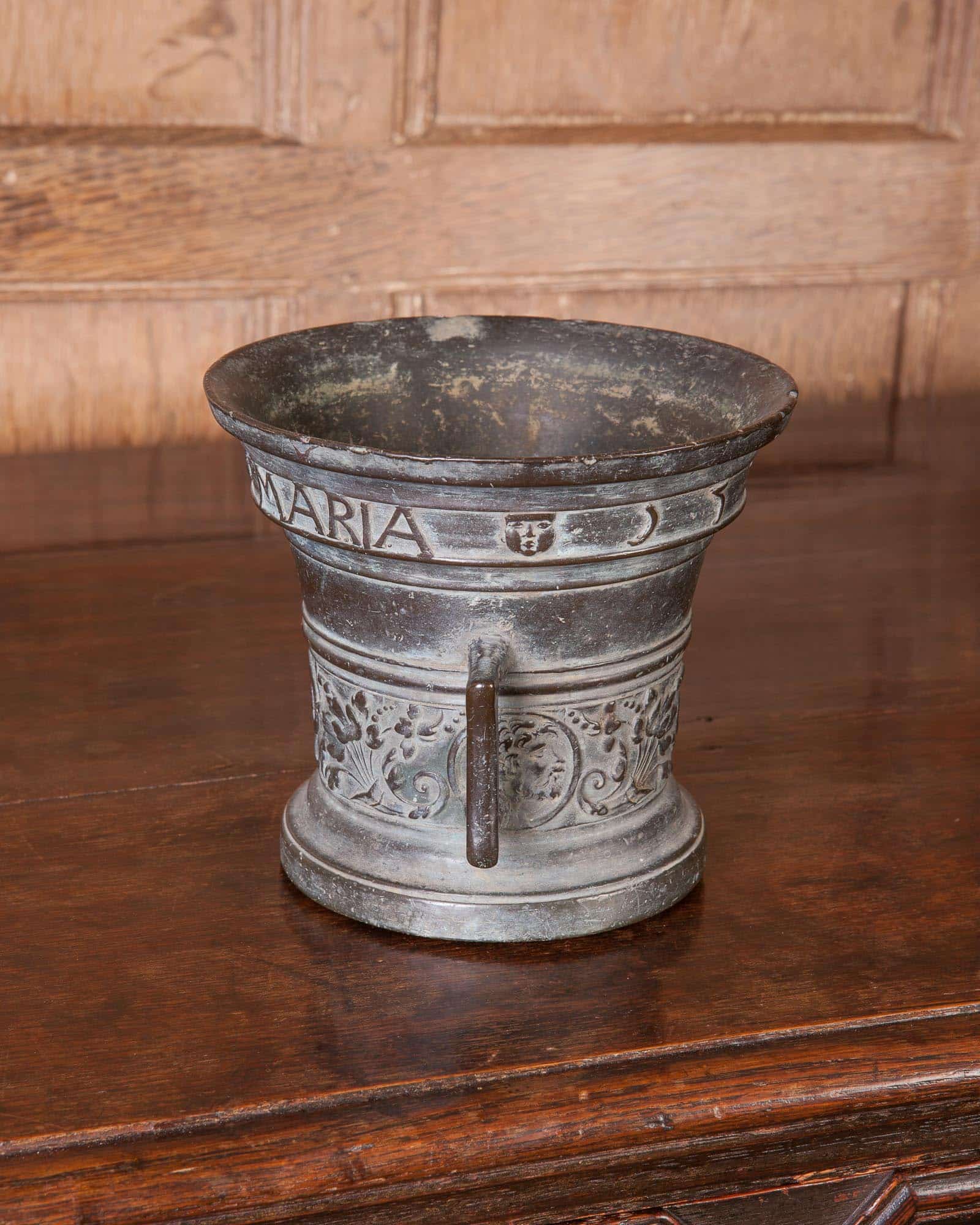 1547 dated Bronze mortar