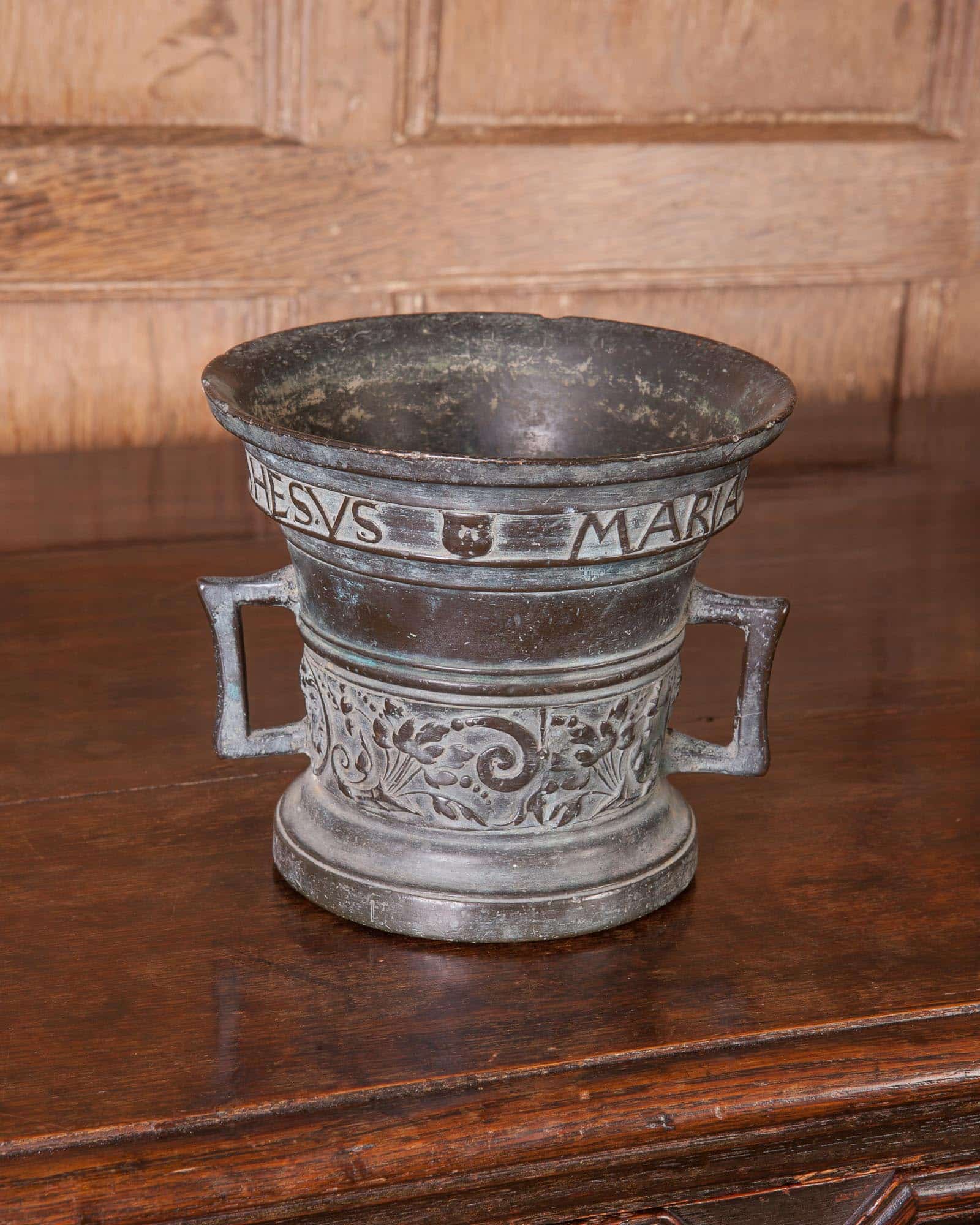 1547 dated Bronze mortar