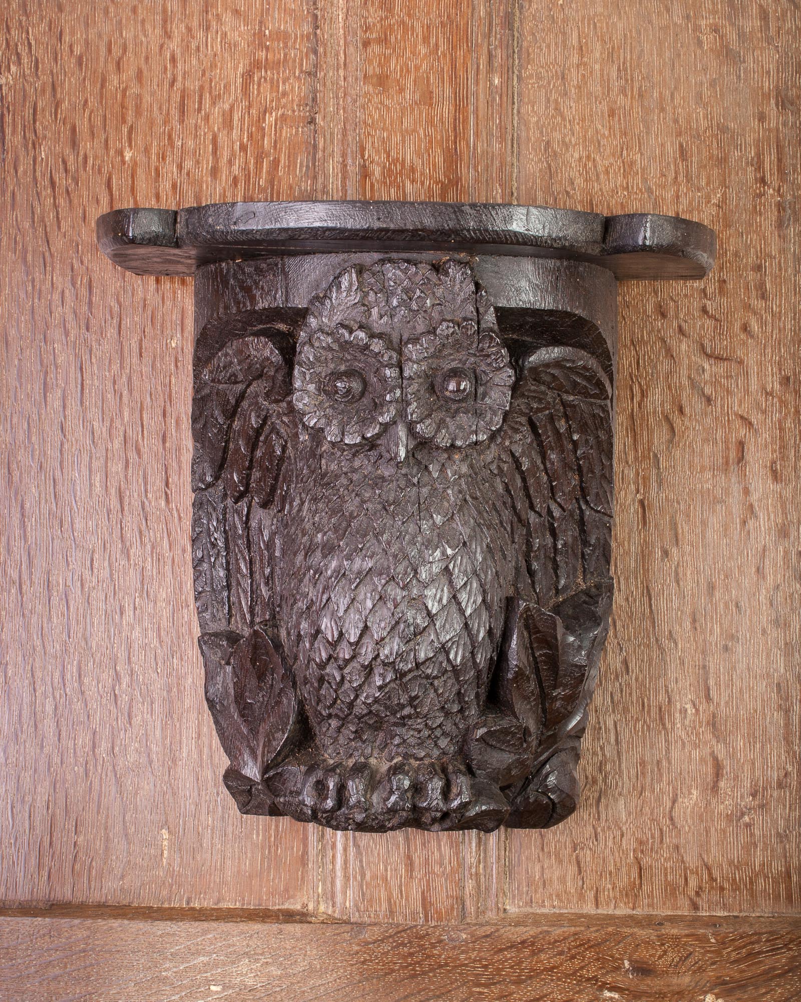 English 16th century Owl corbel