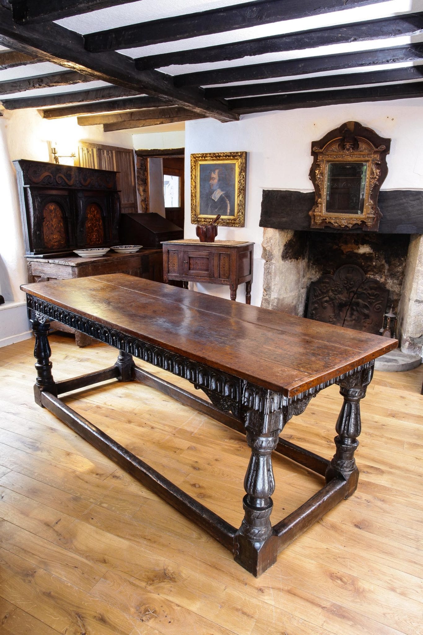 Elizabeth I oak carved table