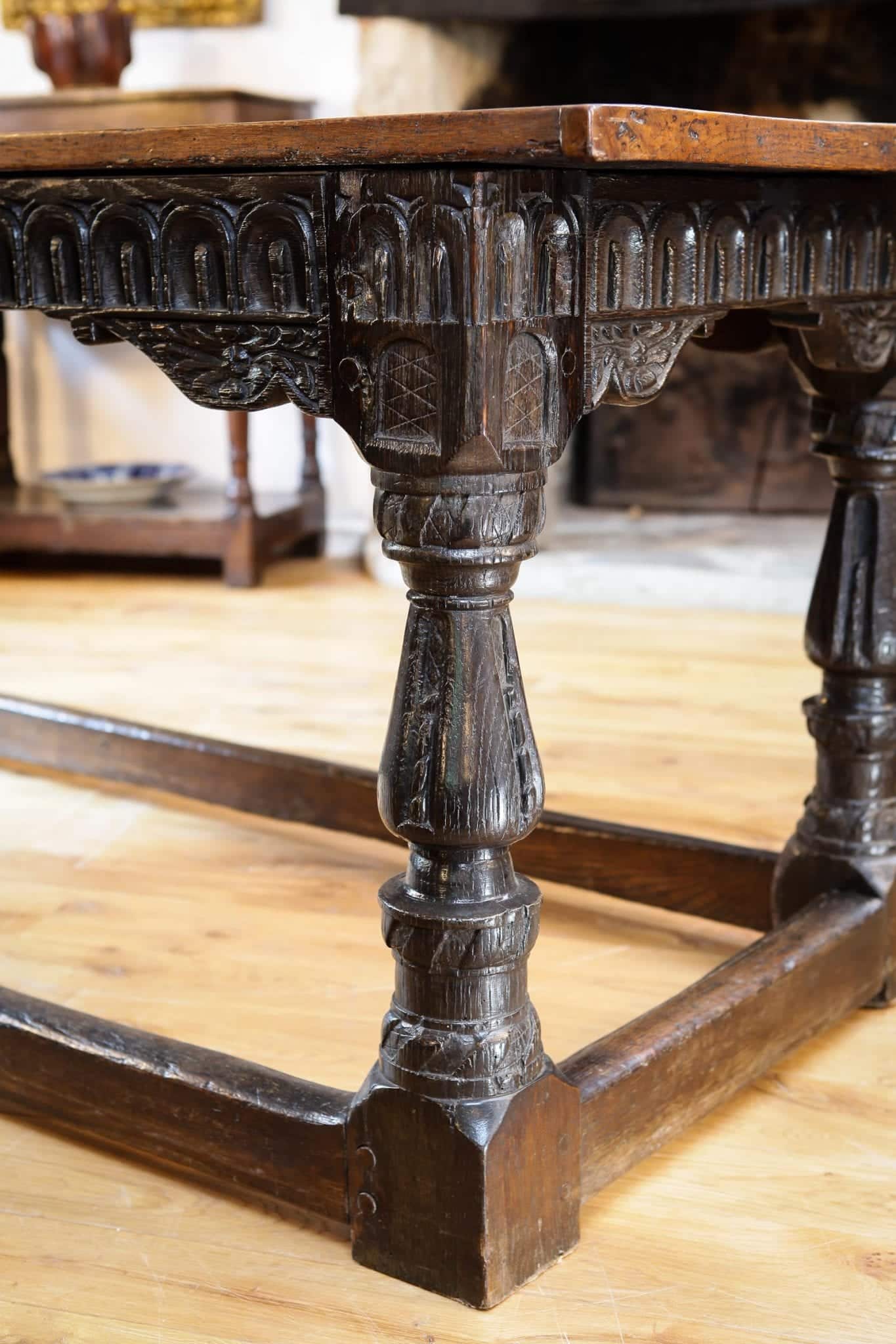 Elizabeth I oak carved table