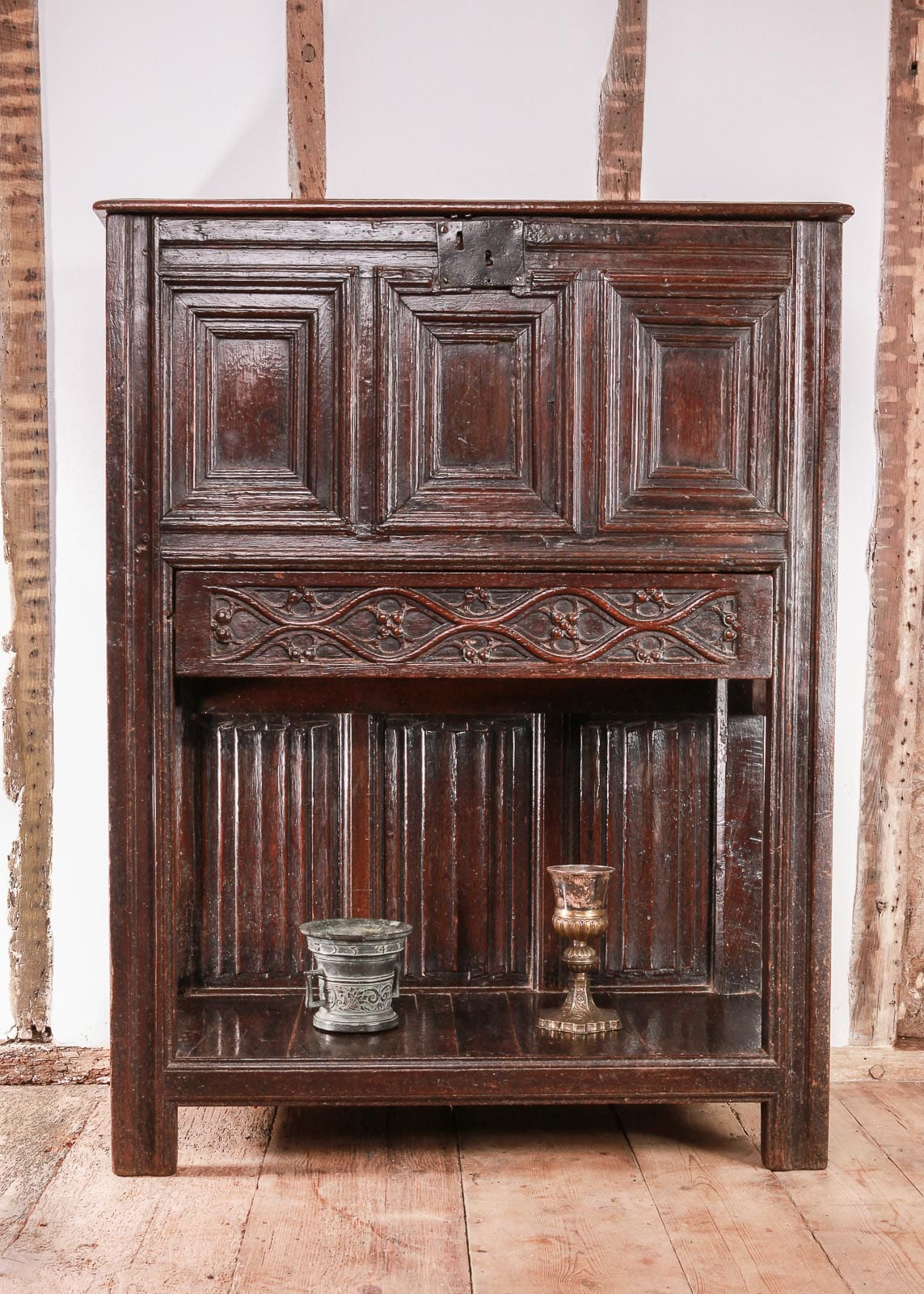 Henry VIII oak chest / hutch