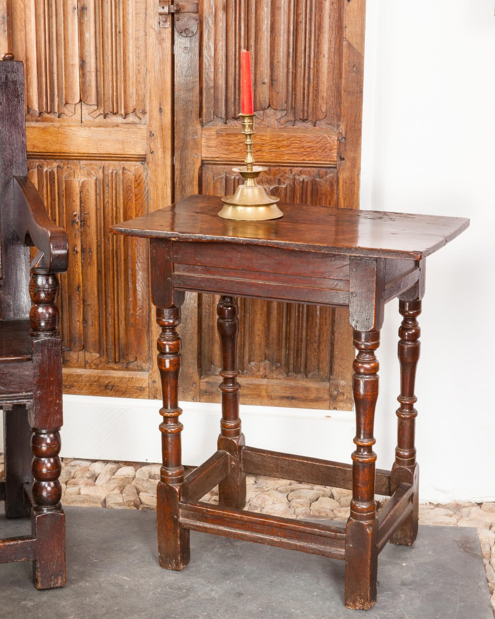 Elizabeth I oak side table