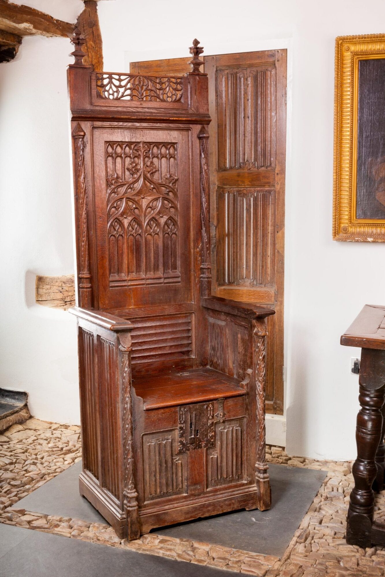 Gothic throne chair