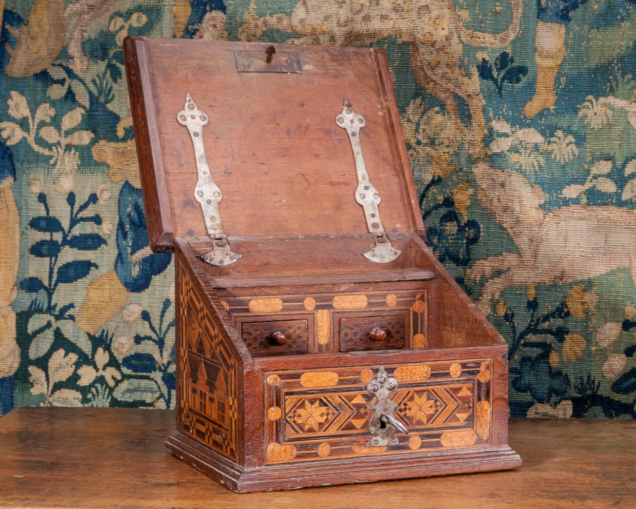 Elizabeth I Nonsuch desk box