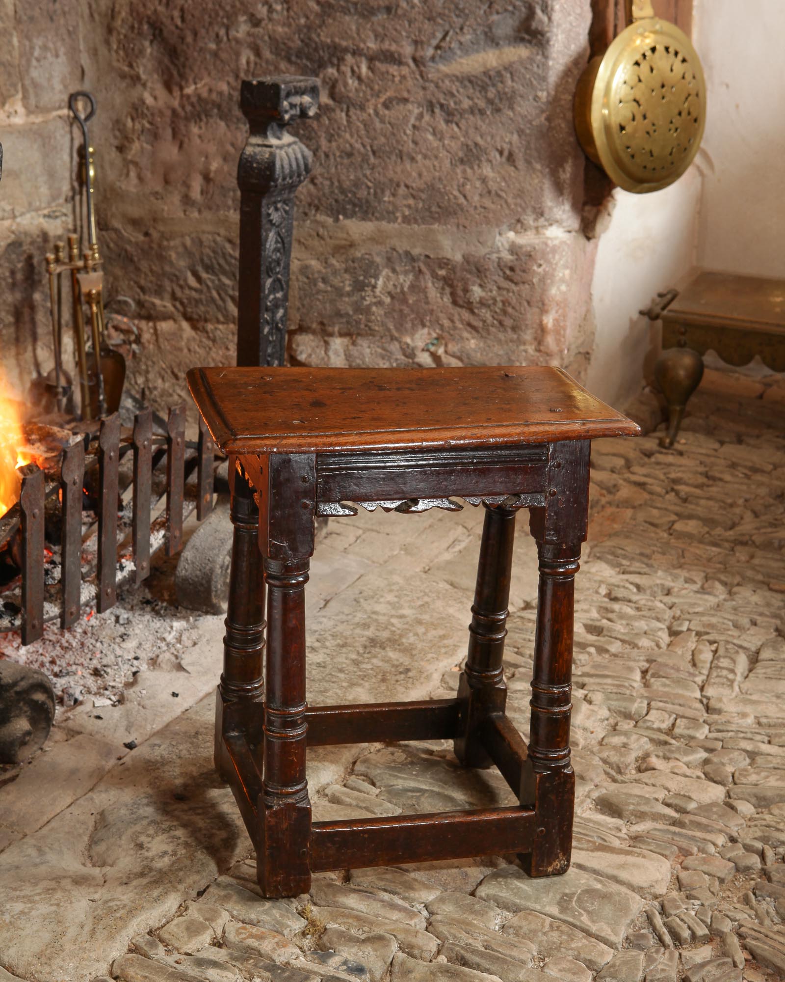 Elizabeth I joined oak stool