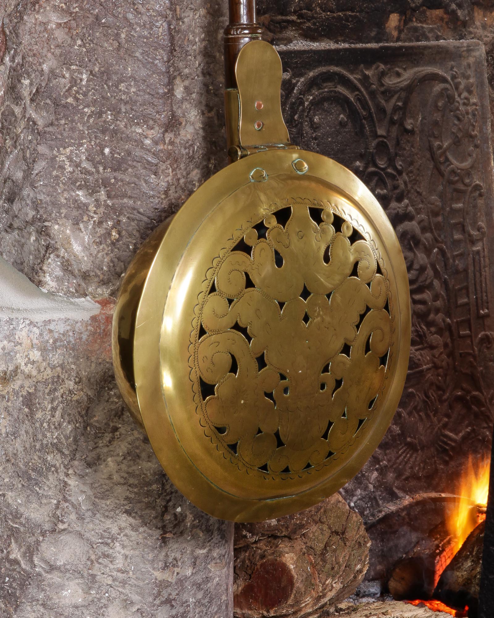 17th century Dutch bed warming pan
