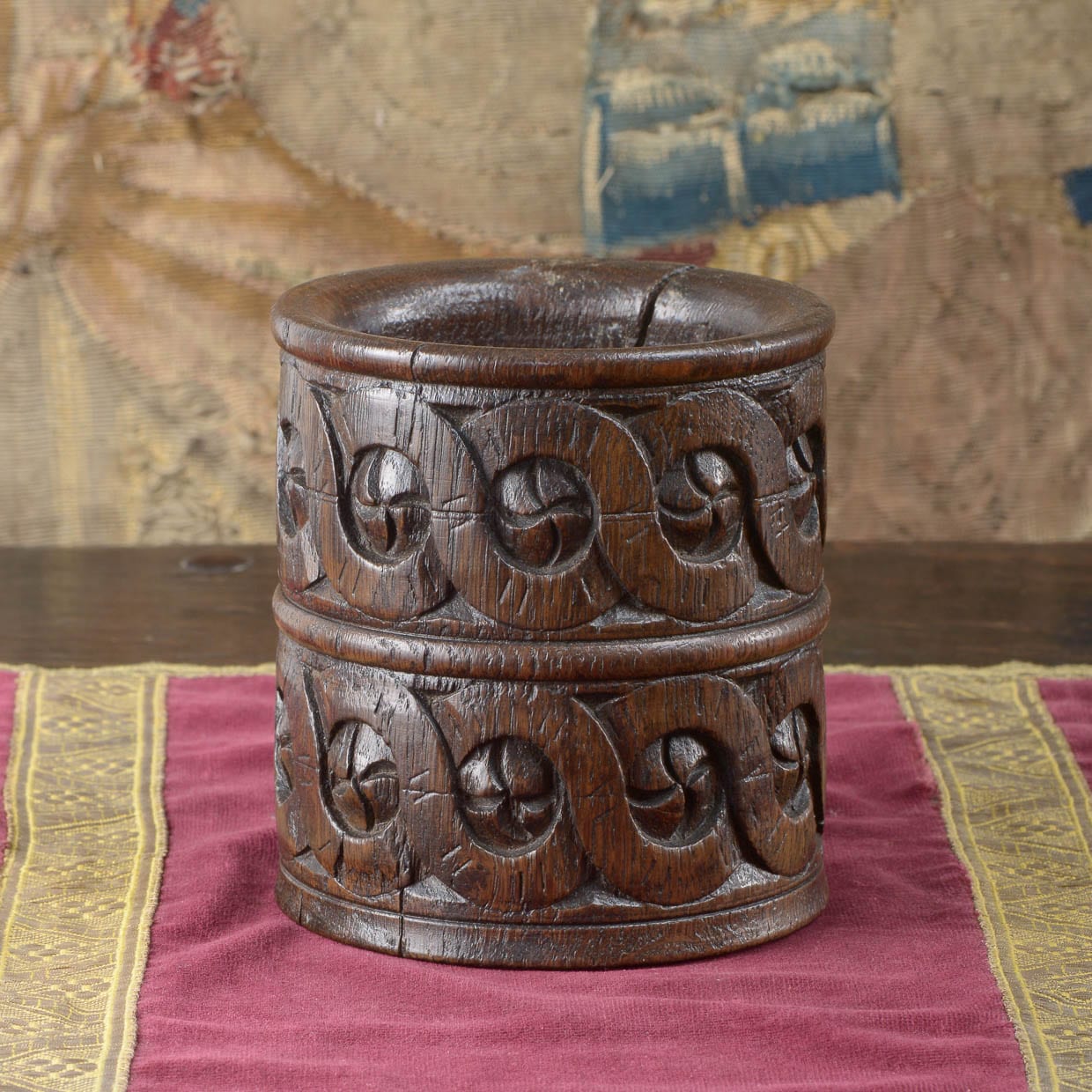 Elizabeth I oak mortar