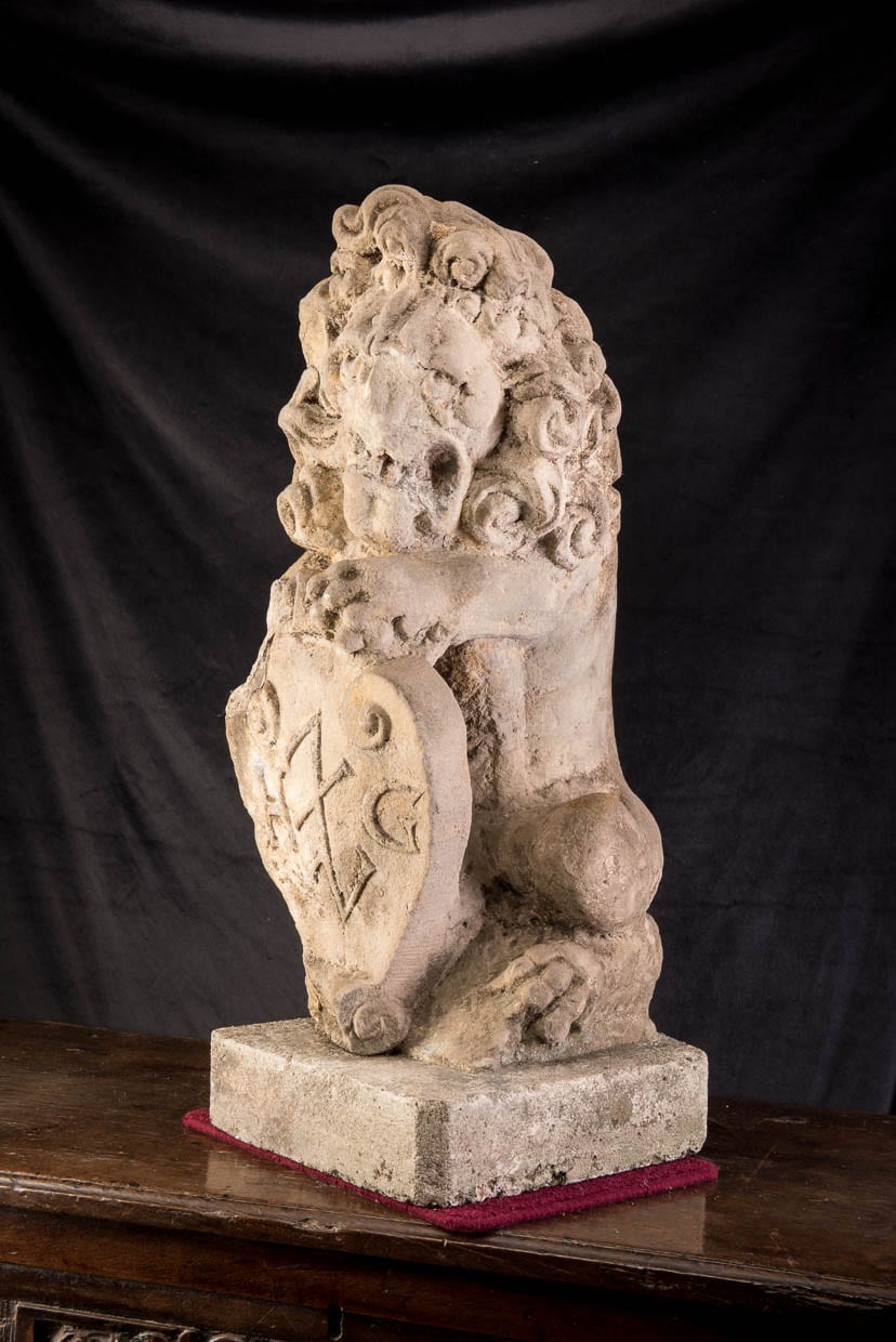 16th century limestone heraldic lion