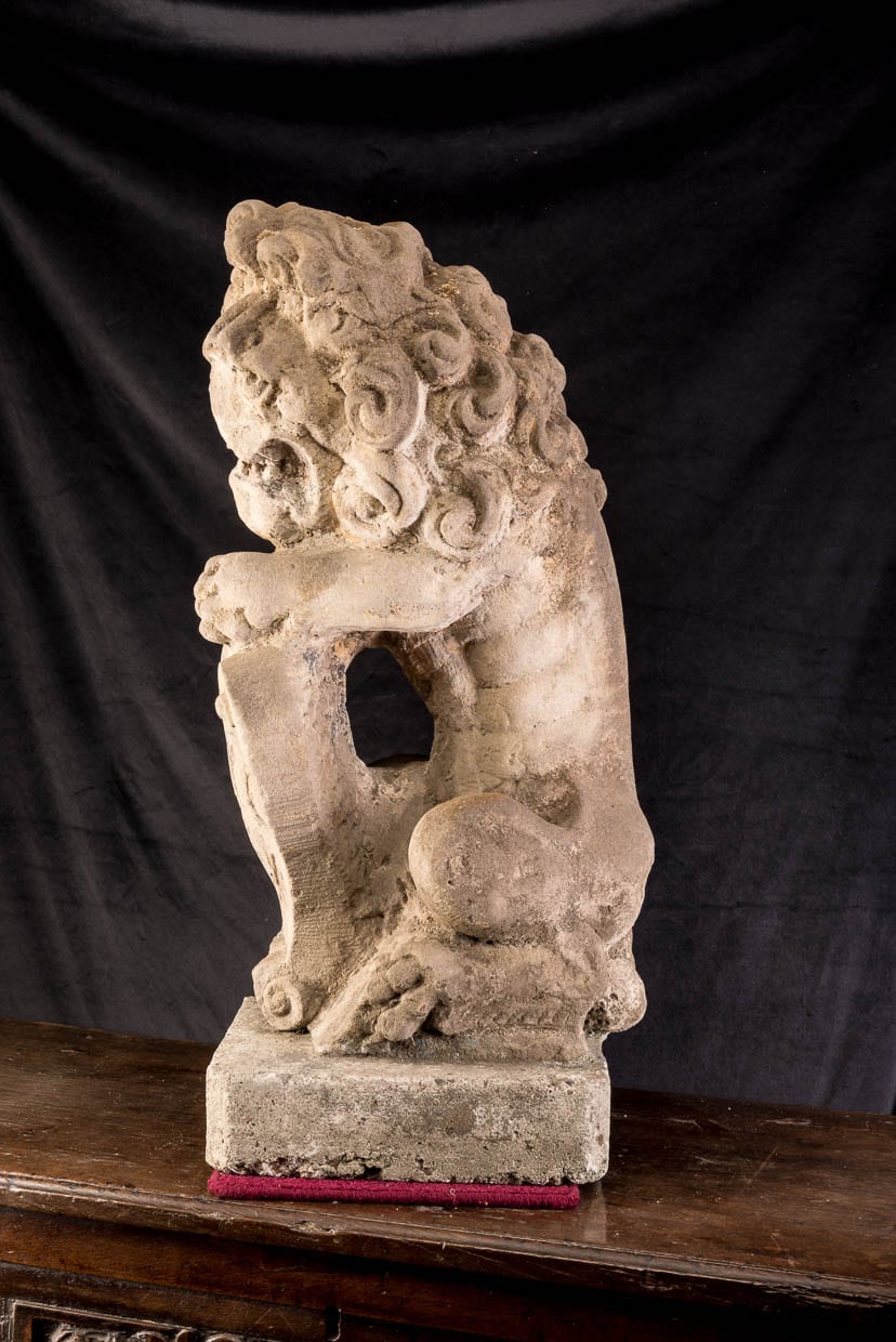 16th century limestone heraldic lion