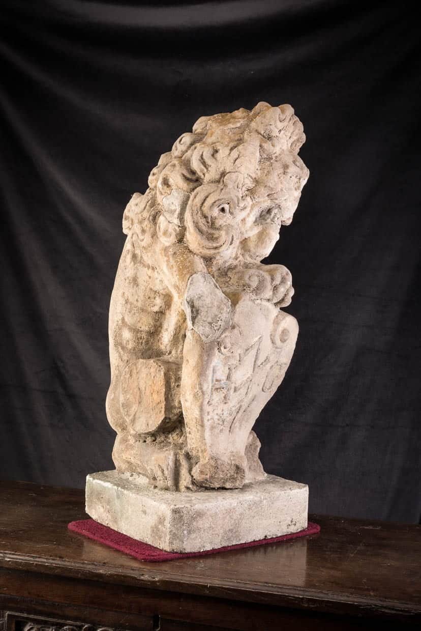 16th century limestone heraldic lion