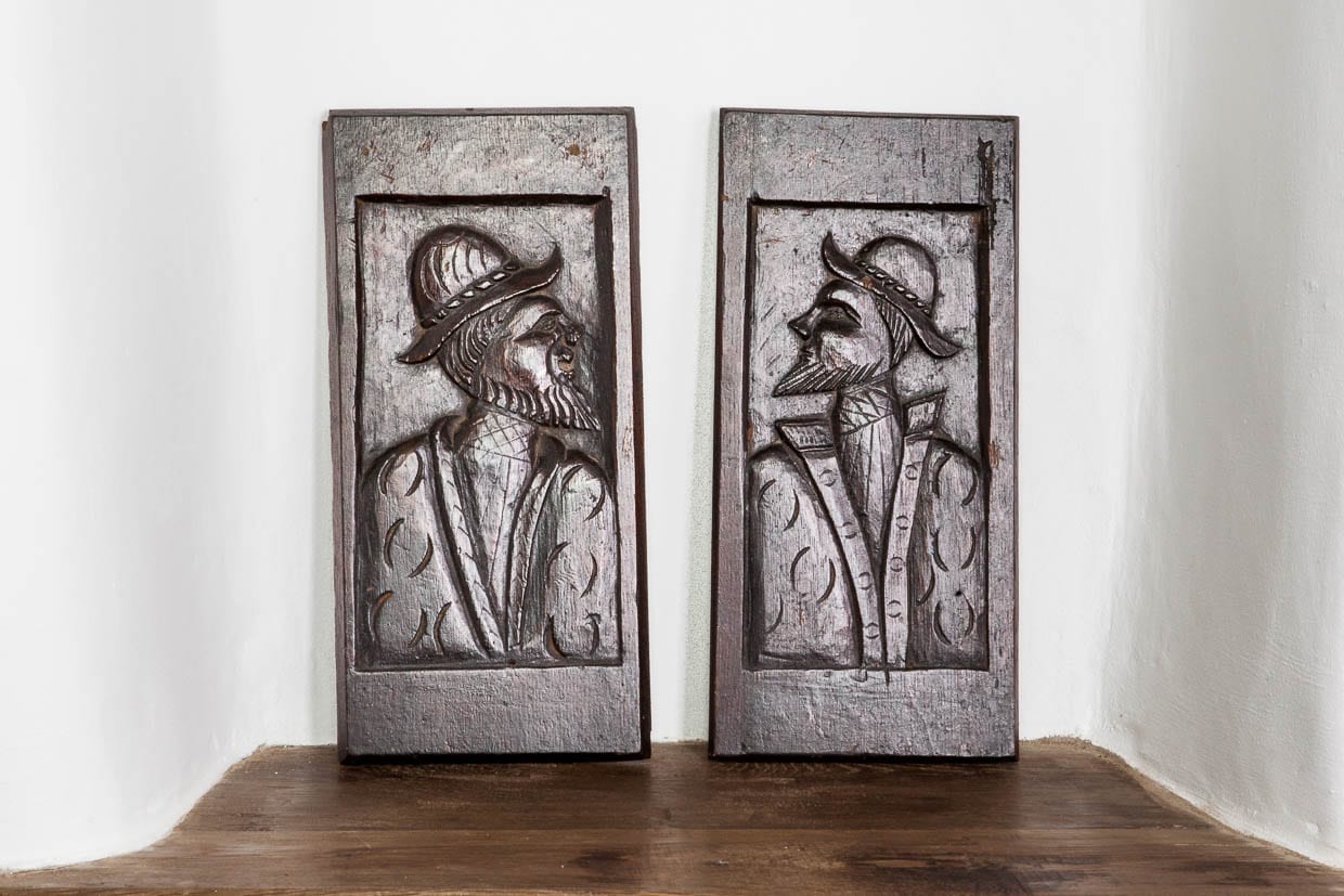 Pair of primitive Henry VIII portrait panels