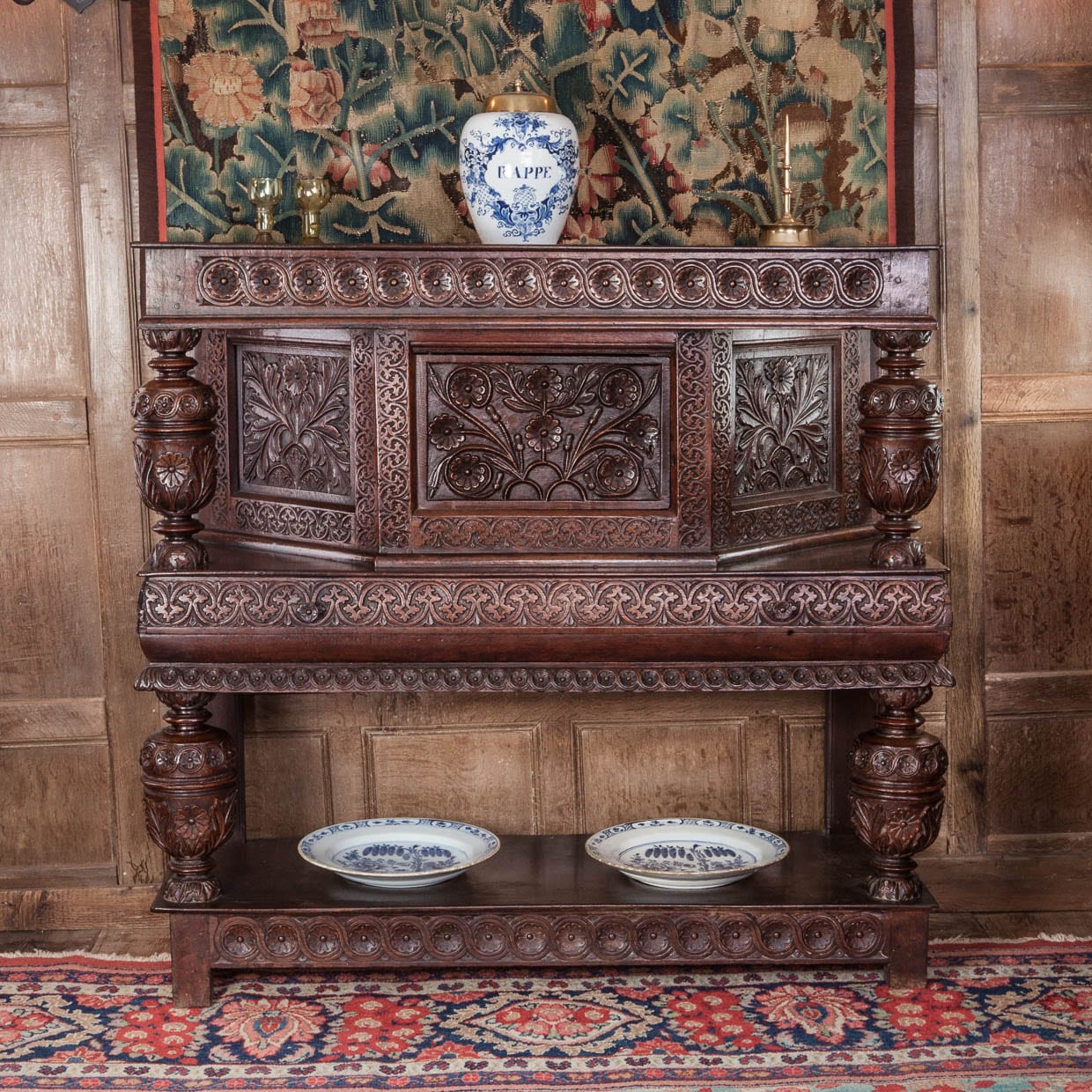 James I joined oak livery cupboard