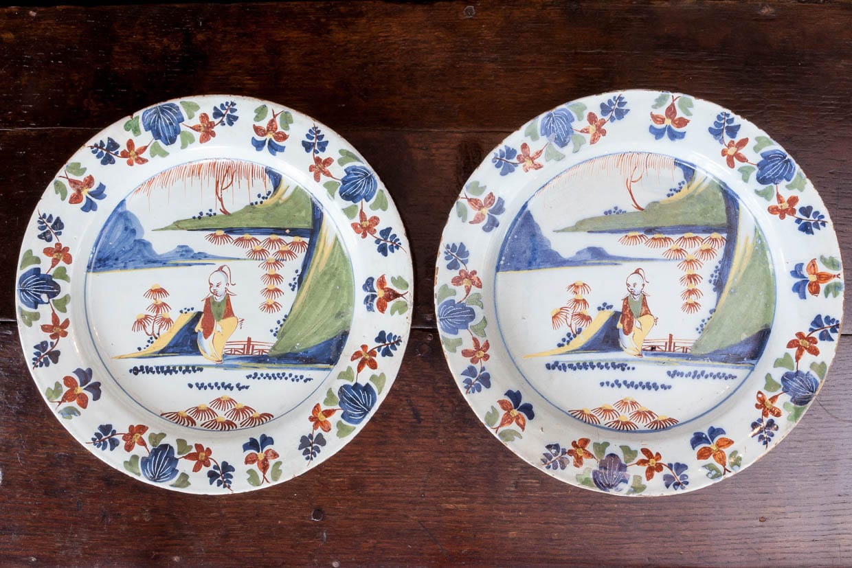 Pair 18th century Lambeth plates