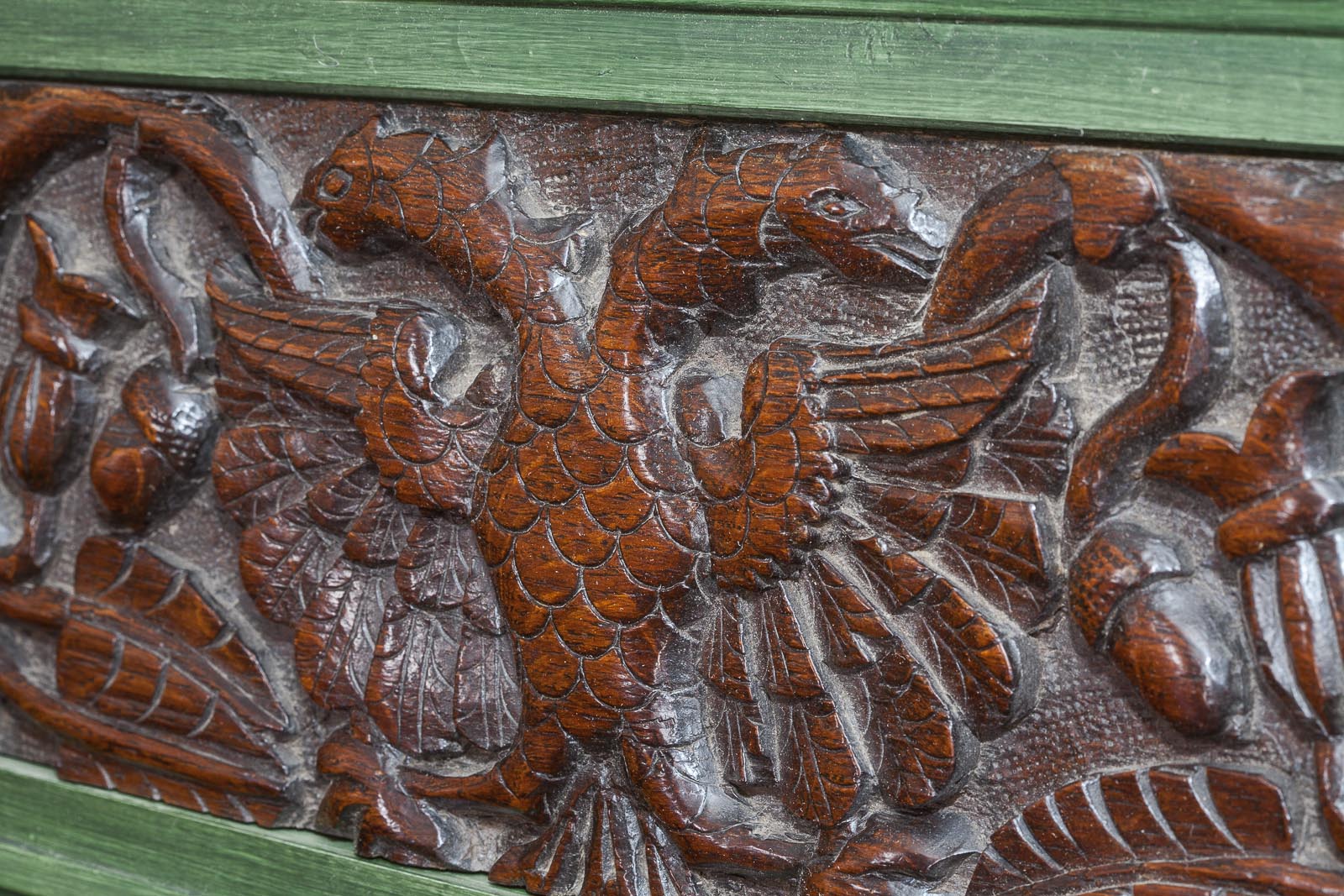 Elizabeth I oak carved panel
