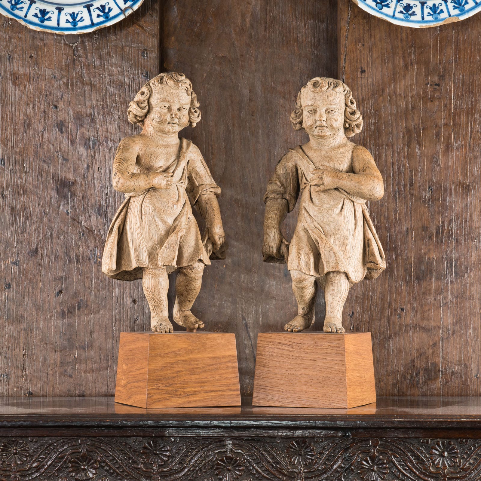 Pair of Renaissance carved sculptures