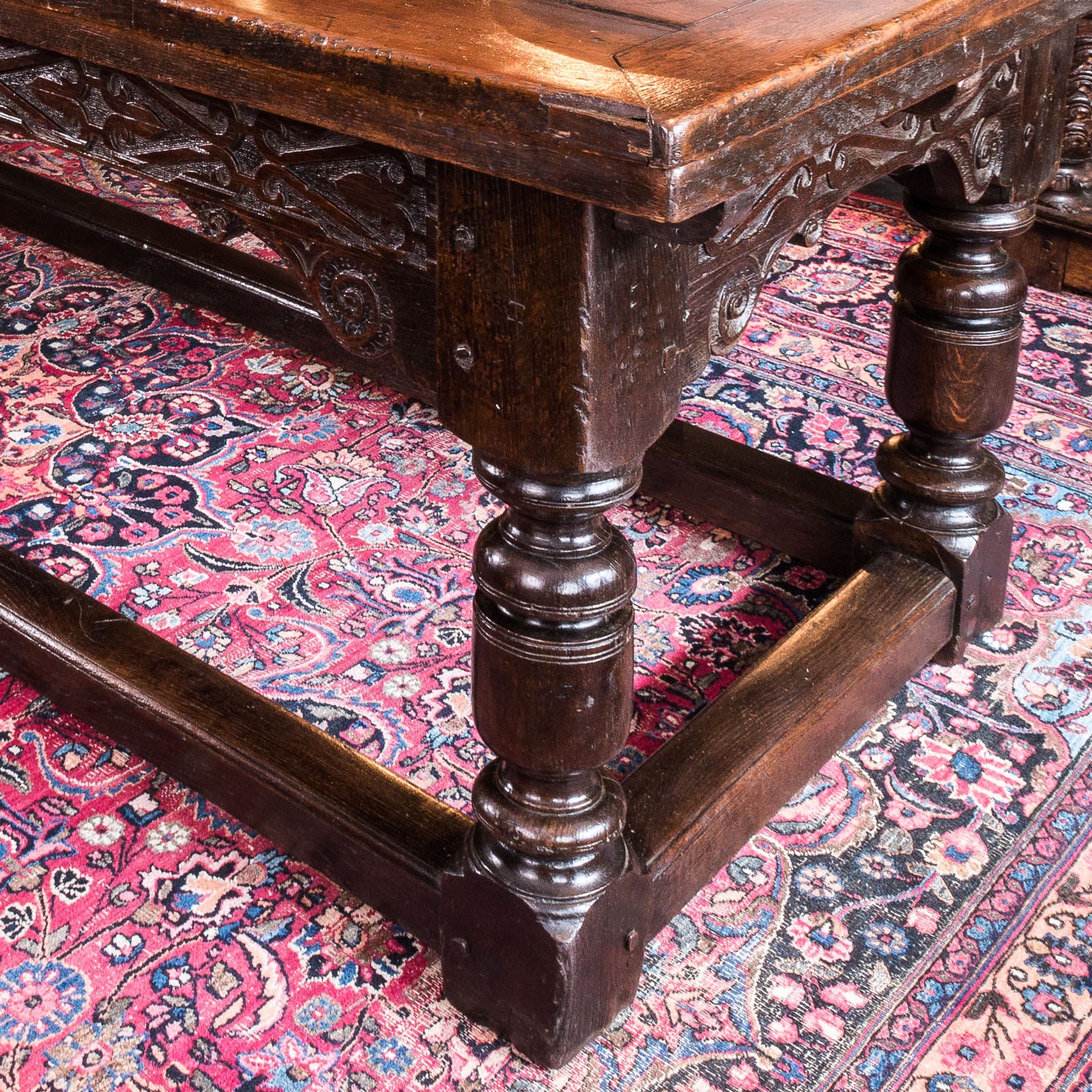 Charles I oak draw leaf table