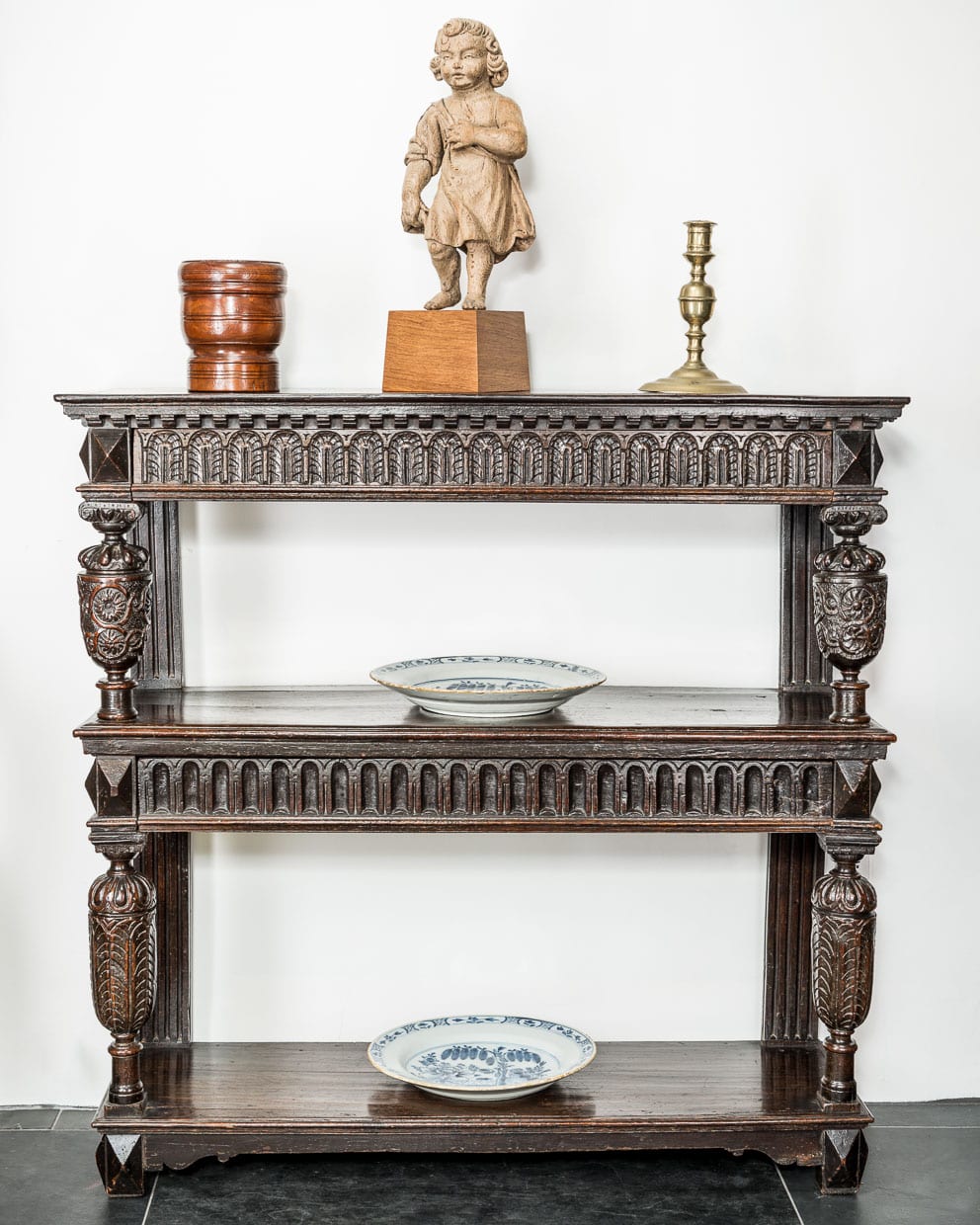 Elizabeth I oak carved buffet