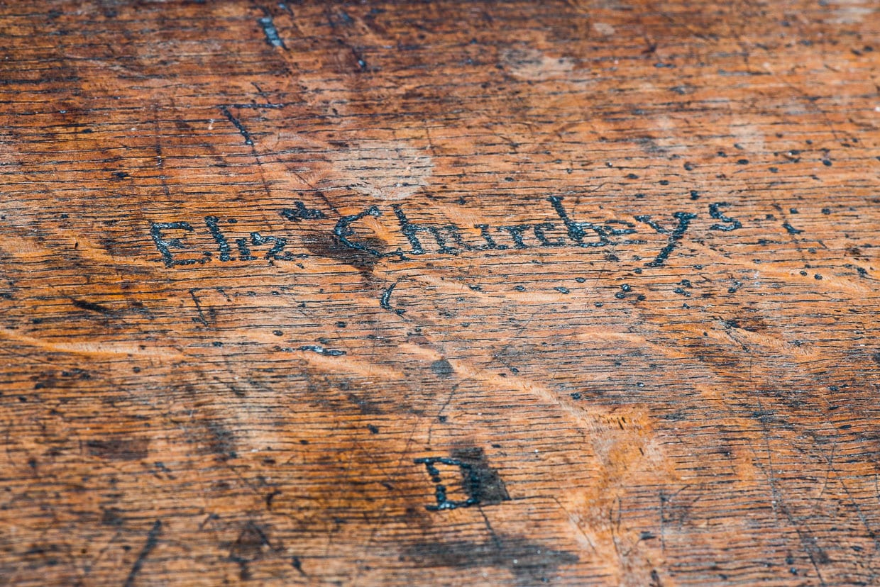 Elizabeth I oak writing slope