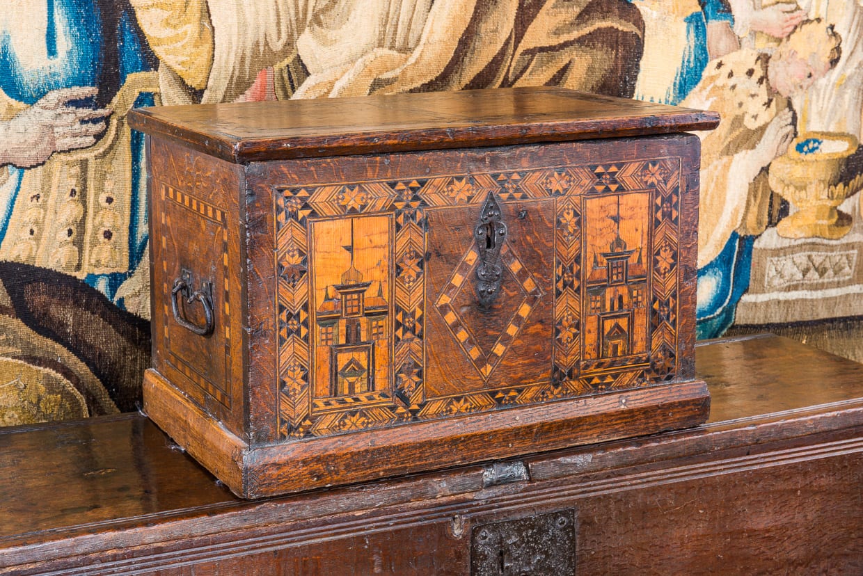 Elizabeth I Nonsuch box