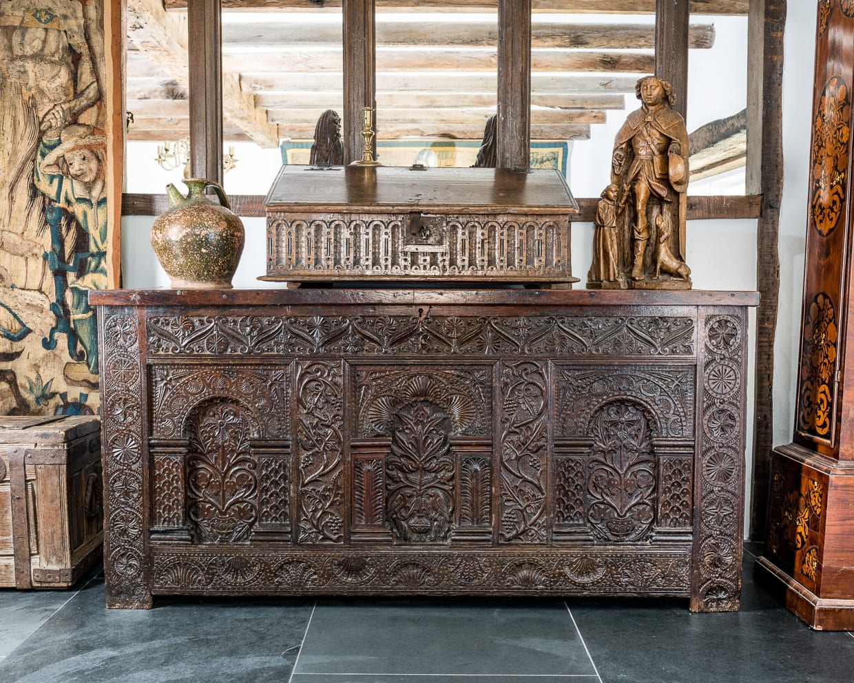 Elizabeth I carved Exeter chest