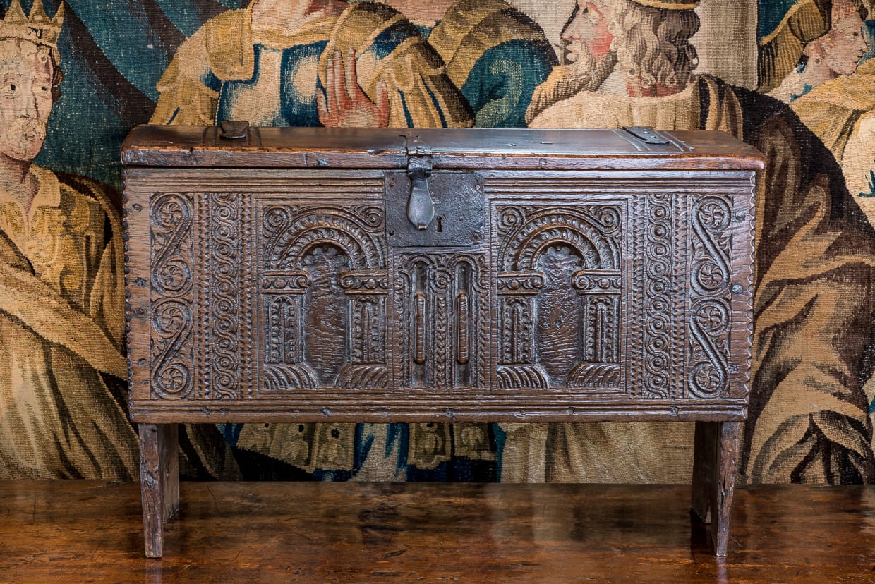 Elizabeth I carved boarded chest