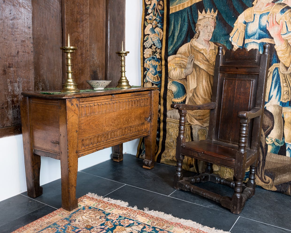 Early Elizabeth I oak chest