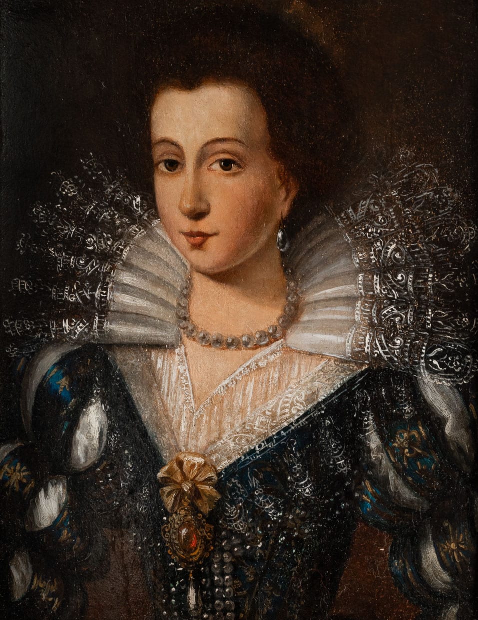 Early 17th century portrait of young lady