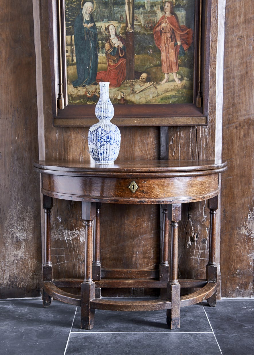 Charles II oak box top folding table