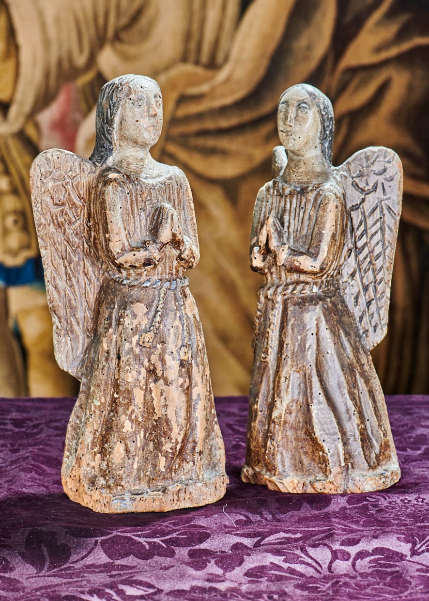 Late 16th c pair of polychromed angels