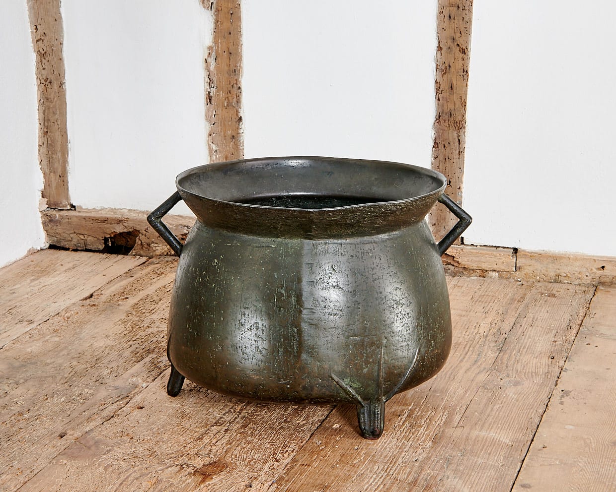 Large 17th century bronze cauldron
