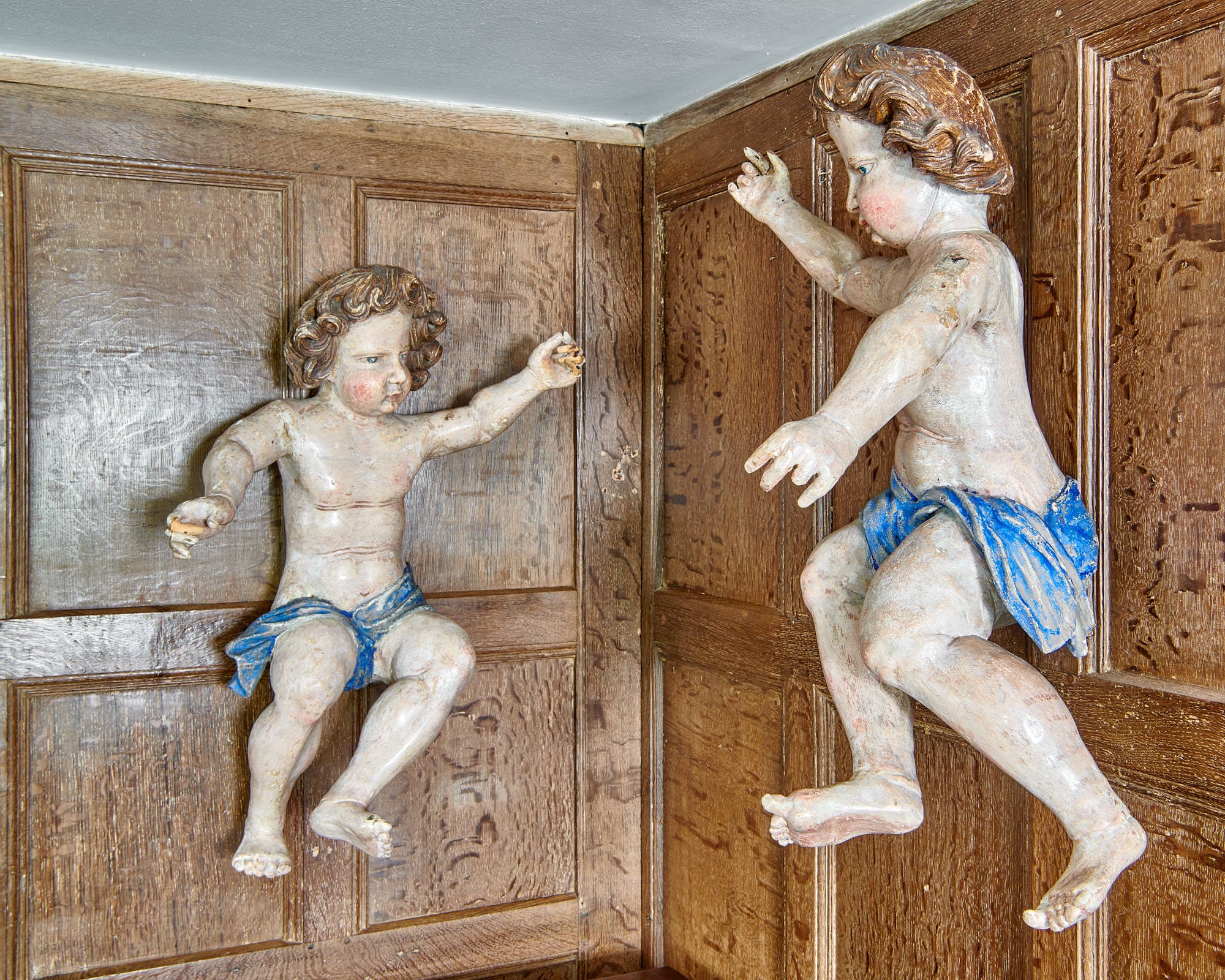 Pair of 17th century Putti