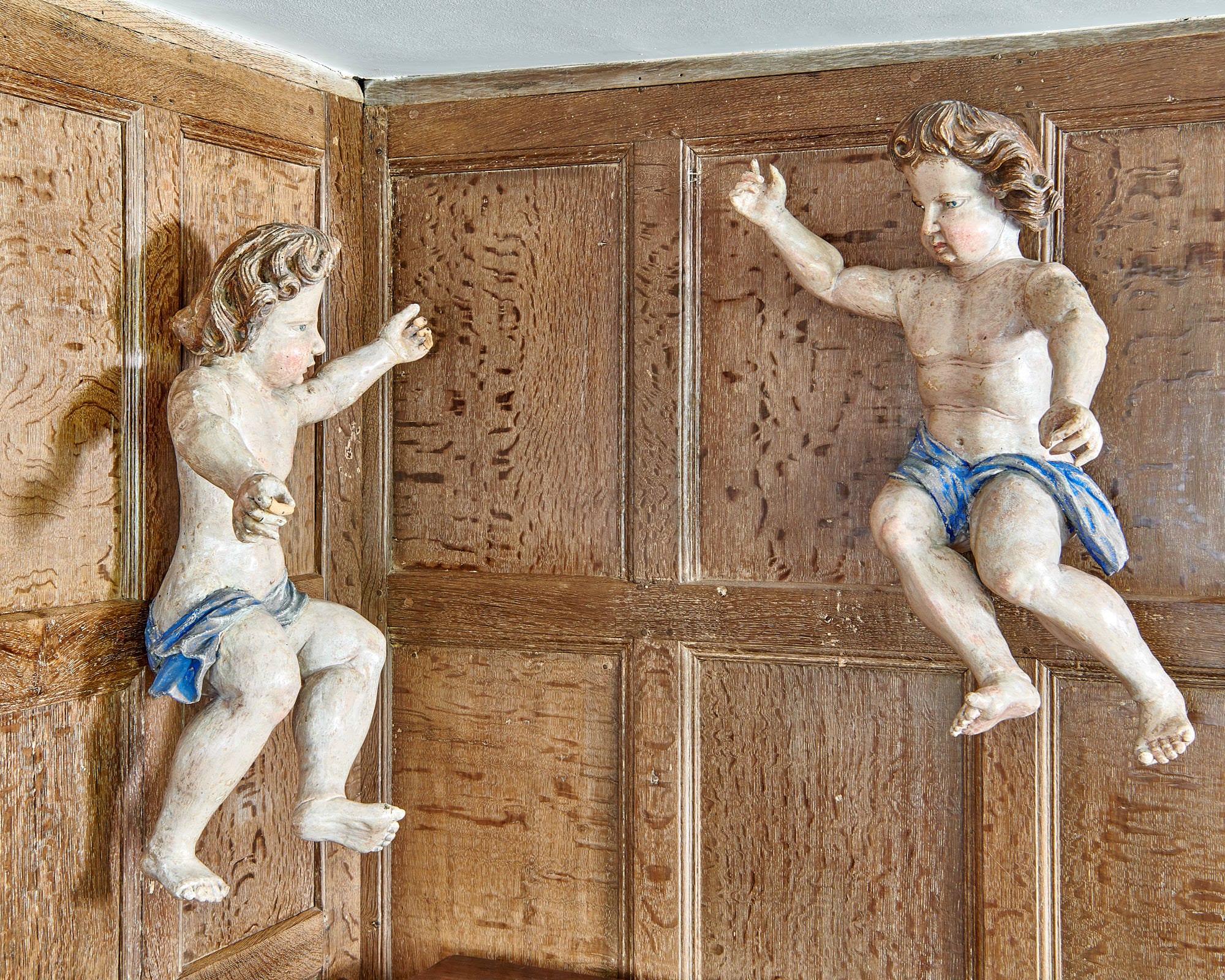 Pair of 17th century Putti