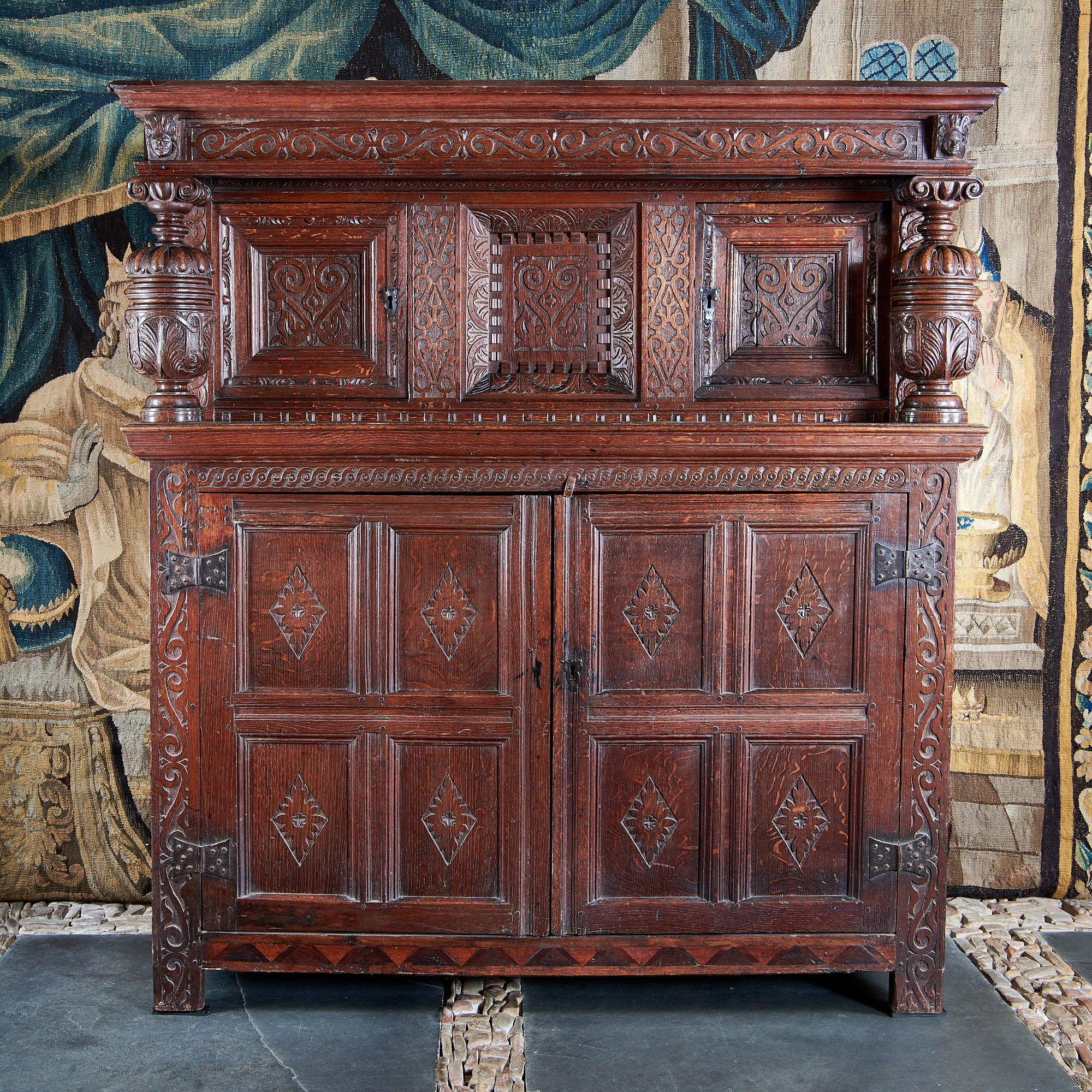 Elizabeth I joined oak press cupboard