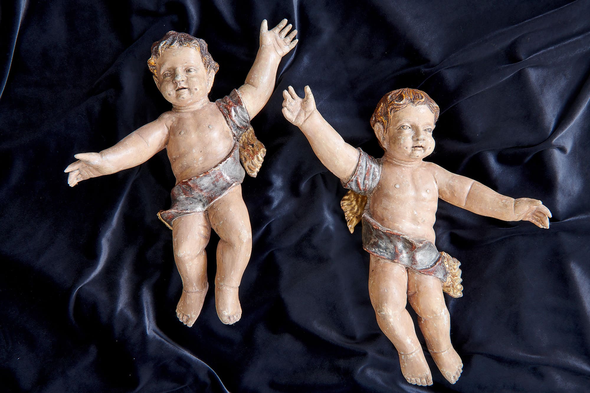 Late 17th century carved Putti