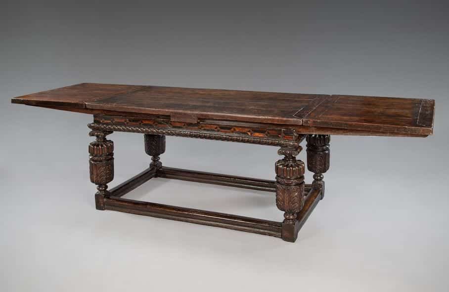 Elizabeth I oak draw leaf table
