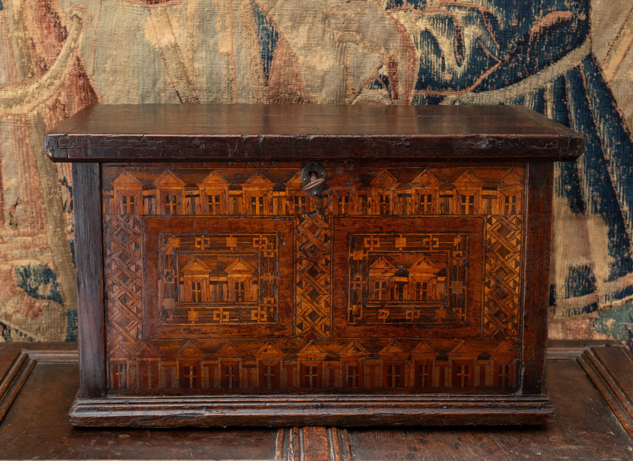 Elizabeth I Inlaid Nonsuch Box